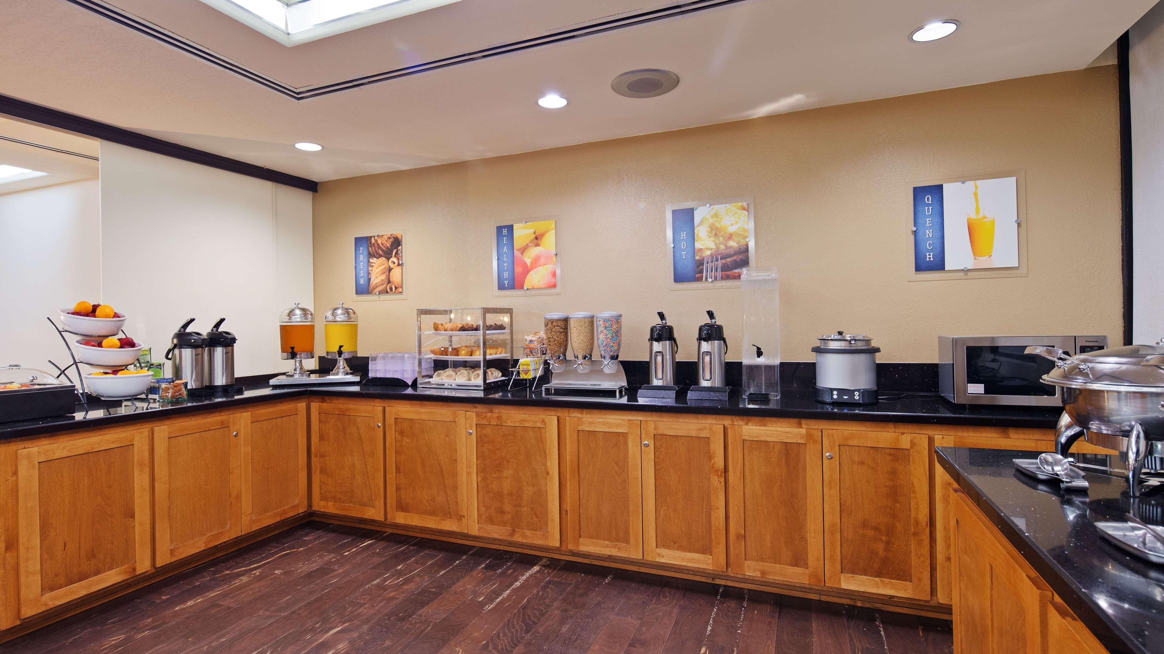 Western Bayside Hotel 3*